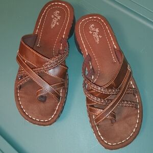 Y2K Women's size 9 brown sandal flip flops